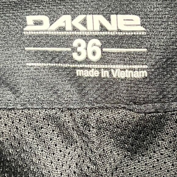 NWOT Dakine Descent Short- Mountain Bike Shorts Sz 36 - Picture 7 of 8